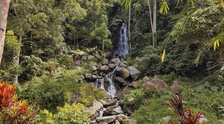 Basag 8 St. Catherine Falls